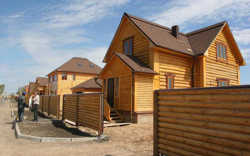 Правительство запустило 10%-ную скидку на деревянные дома