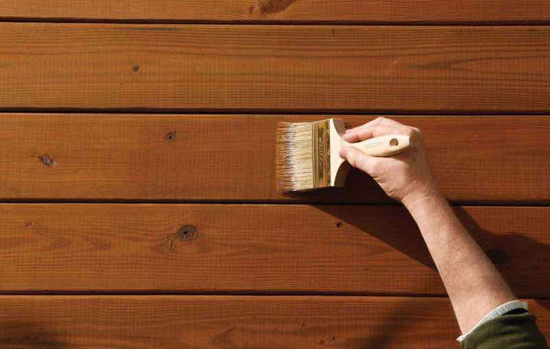 Как правильно ухаживать за деревянными бытовками?