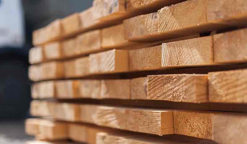 Как выбрать правильный размер и толщину древесных досок для конкретного строительного проекта?