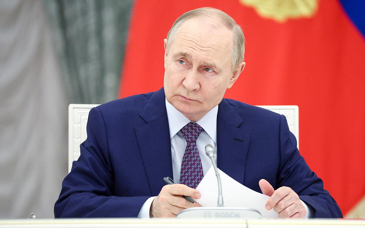 putin zajavil o neobhodimosti narashhivat stroitelstvo zhilja v donbasse e7f8d2b.jpg